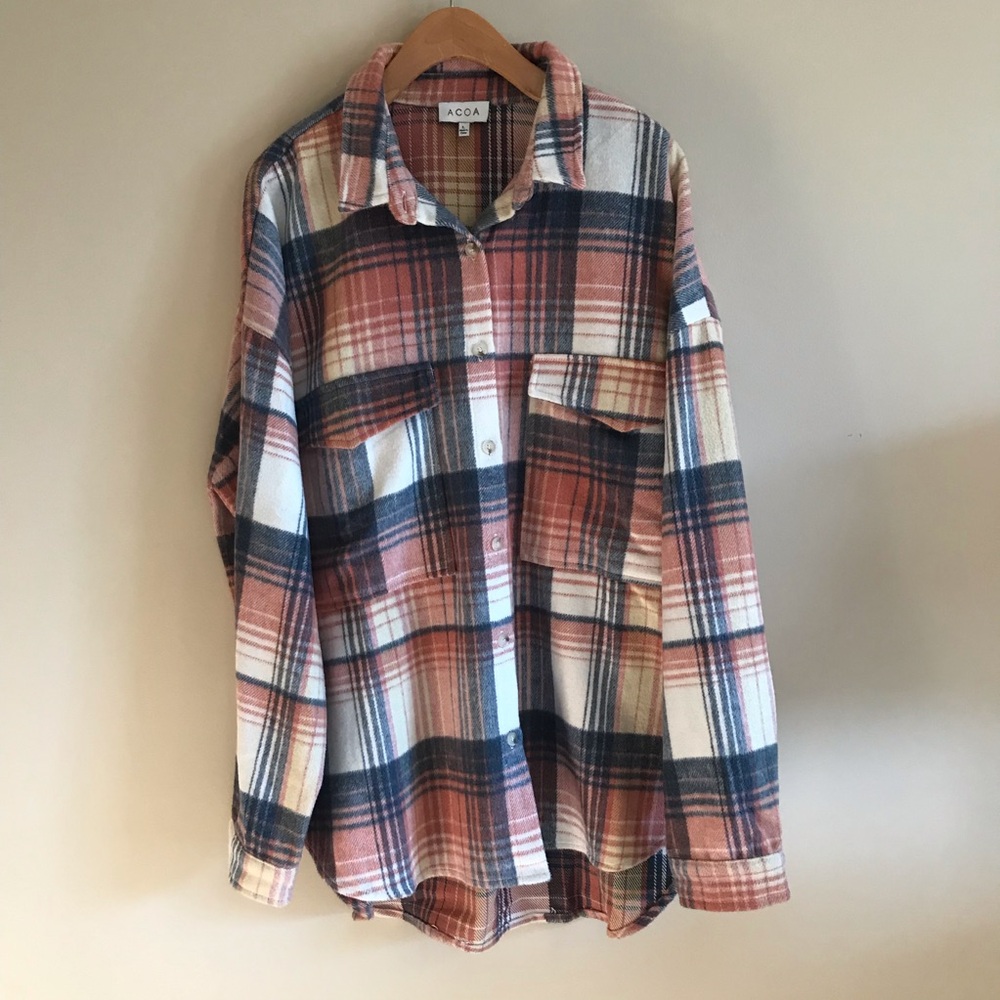 Vici Acora thick shacket, size large, colors pink, peach and navy plaid